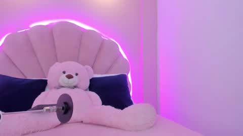 Snapshot of melany_ebonyy chatting on October 7, 5:23 am Melanie online show from October 7, 5:23 am