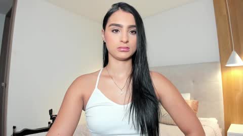 Snapshot of melanyrosse chatting on December 2, 9:59 pm Melany online show from December 2, 9:59 pm