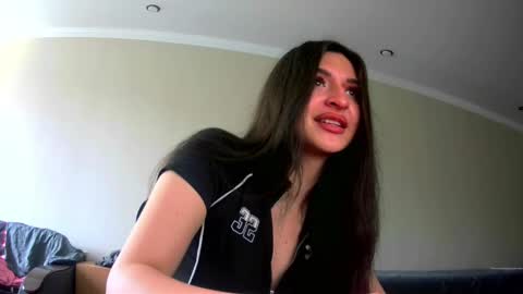 melena_caramel online show from May 7, 7:34 am