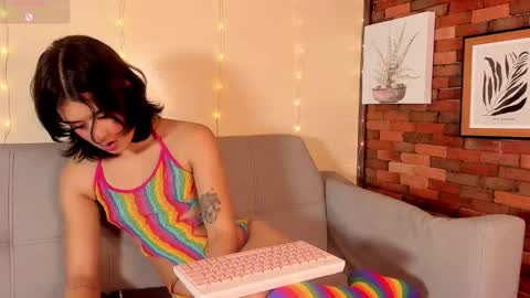 melifresita online show from December 22, 5:21 pm