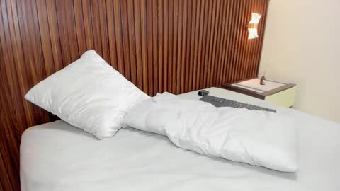 Snapshot of melinamartins chatting on September 15, 9:11 pm M E L I N A online show from September 15, 9:11 pm