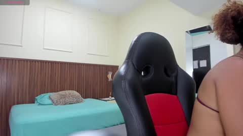 Snapshot of melinamartins chatting on October 4, 7:07 pm M E L I N A online show from October 4, 7:07 pm