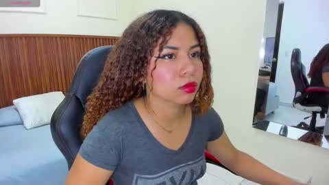 Snapshot of melinamartins chatting on September 8, 7:46 pm M E L I N A online show from September 8, 7:46 pm