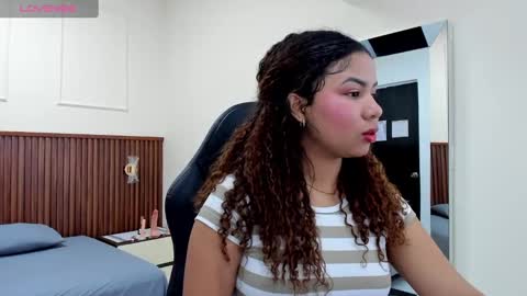 Snapshot of melinamartins chatting on February 28, 7:56 pm M E L I N A online show from February 28, 7:56 pm