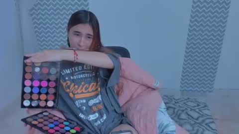 Snapshot of melisa528339 chatting on October 6, 10:25 pm melisa528339 online show from October 6, 10:25 pm