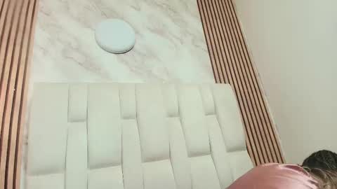 Melissa online show from December 1, 11:36 am