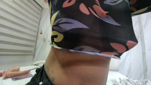 Snapshot of melisa_garcia chatting on February 3, 11:42 am Melissa online show from February 3, 11:42 am