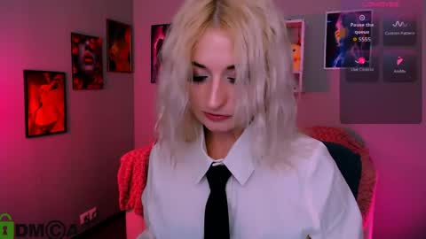 Melisa online show from May 30, 7:43 pm