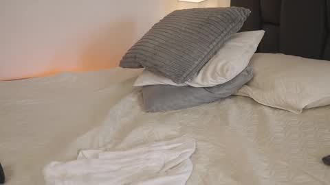 Snapshot of melisalopezz chatting on October 6, 5:40 pm On vacation until Monday online show from October 6, 5:40 pm