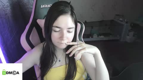 melisanilson online show from March 8, 2:04 am