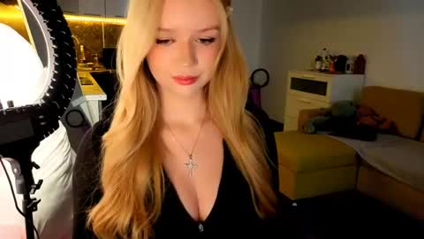Mel or Lissa 3 Welcome here online show from July 10, 5:46 pm