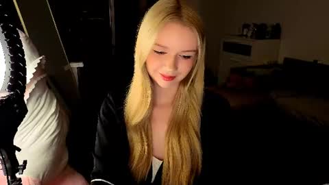 Mel or Lissa 3 Welcome here online show from July 26, 9:33 pm