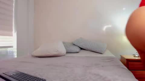 Melissa online show from March 11, 4:07 pm