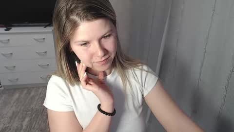 Snapshot of melissa__ray chatting on February 7, 5:29 pm Melissa Ray online show from February 7, 5:29 pm
