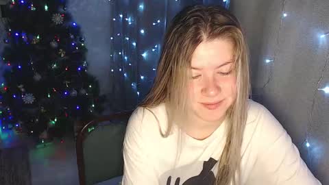 Snapshot of melissa__ray chatting on December 30, 7:32 pm Melissa Ray online show from December 30, 7:32 pm