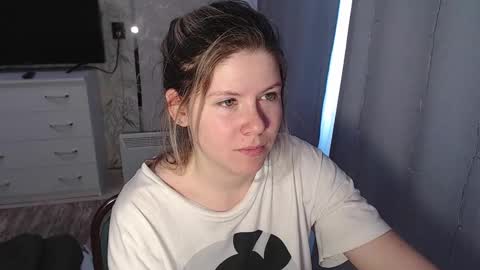 Snapshot of melissa__ray chatting on January 31, 4:03 am Melissa Ray online show from January 31, 4:03 am