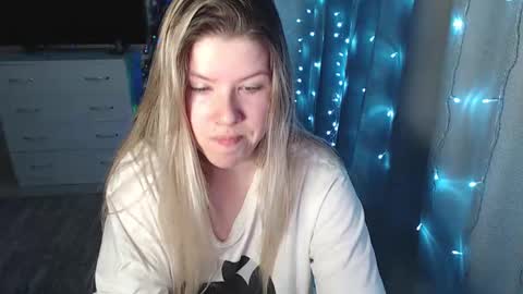 Snapshot of melissa__ray chatting on January 9, 6:47 pm Melissa Ray online show from January 9, 6:47 pm