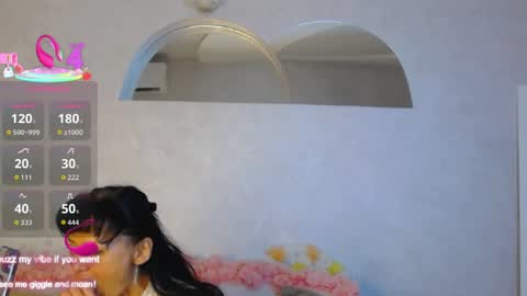 Hot Milf Melissa  ONLINE  Mon  Tue  Wed  Fr  Sun  - 9pm - 6amUTC3 online show from May 24, 3:44 pm