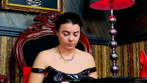 Melissa online show from December 10, 8:30 am