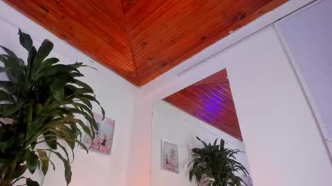 Melissa online show from October 14, 10:45 pm