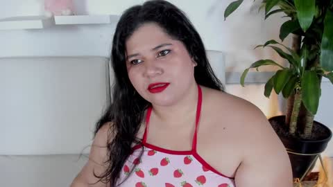 Melissa online show from December 7, 6:37 pm