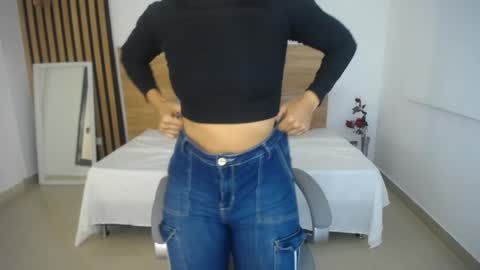 melissa_lenox online show from May 28, 12:25 pm