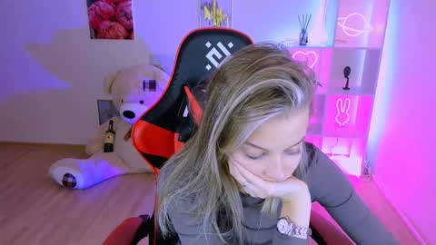 Melissa online show from January 21, 6:43 am