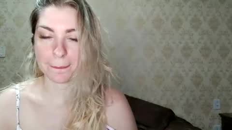 Melissa online show from January 12, 2:50 am