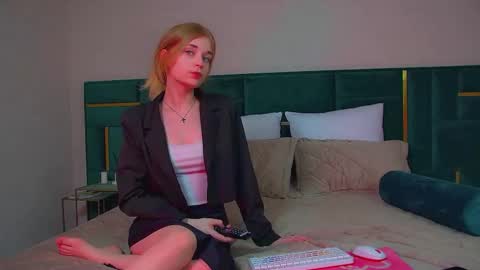 Snapshot of melissabauch chatting on September 17, 8:40 pm Melisa online show from September 17, 8:40 pm