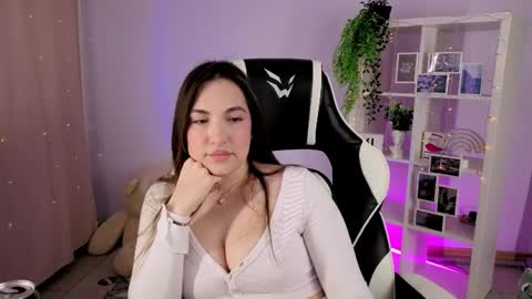 melissagray_ online show from October 25, 8:11 am