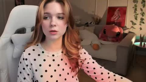 melissamiles online show from December 3, 3:14 pm