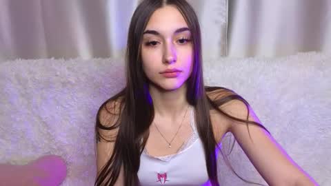 Snapshot of melissapristine chatting on October 20, 3:20 am Mel online show from October 20, 3:20 am