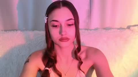 Snapshot of melissapristine chatting on October 2, 3:11 am Mel online show from October 2, 3:11 am