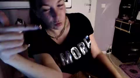 Snapshot of melli23 chatting on September 19, 9:14 pm Melli online show from September 19, 9:14 pm