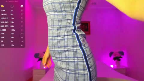 Snapshot of mellina_tey chatting on January 18, 7:58 pm Mellina online show from January 18, 7:58 pm