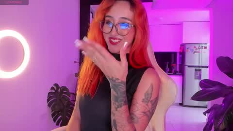 Melodie Roy 999 online show from March 3, 9:54 pm