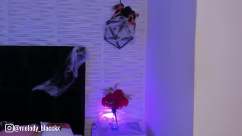 Snapshot of melody_black_ chatting on October 22, 8:47 pm Melody online show from October 22, 8:47 pm