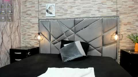 Melody  online show from November 3, 3:05 pm