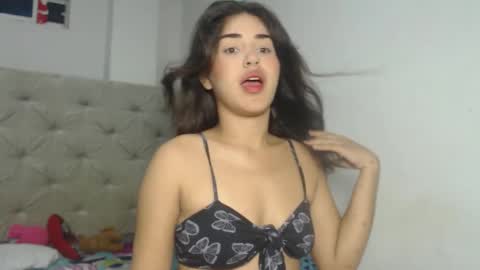 melody phillips online show from November 29, 9:35 am