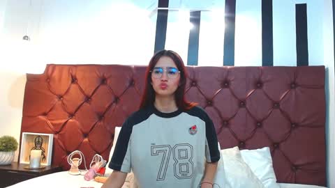 Snapshot of melodymansson chatting on January 27, 1:41 pm Luisa Castro online show from January 27, 1:41 pm