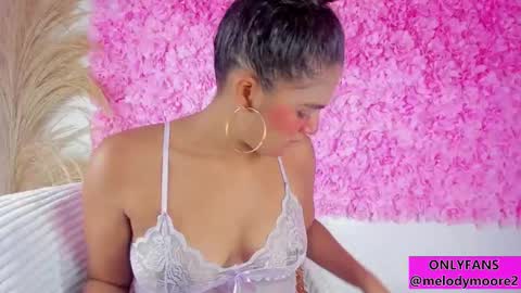 Melody online show from November 24, 2:35 am