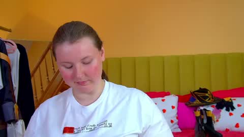 Melody online show from April 25, 7:33 am