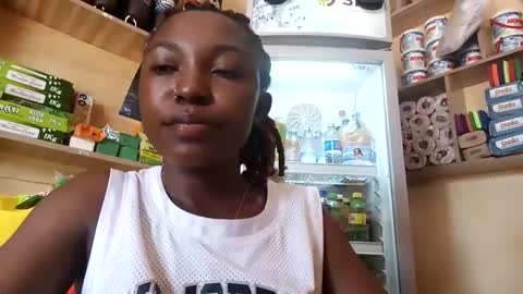 meme25678 online show from November 5, 11:26 am