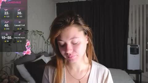 meow_mellie online show from September 11, 1:28 am