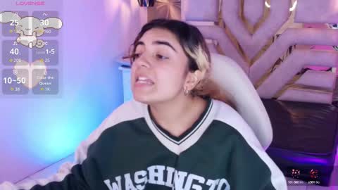 Snapshot of meraki_fraise chatting on October 14, 7:49 pm    online show from October 14, 7:49 pm