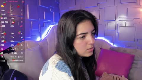    online show from January 8, 6:52 pm