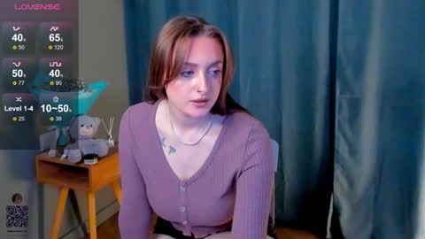 Mia online show from December 17, 4:12 am