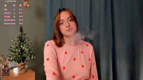 Mia online show from December 21, 4:30 am