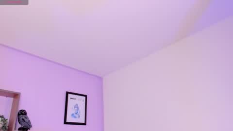 Snapshot of meridafox_ chatting on September 11, 1:55 pm MERI online show from September 11, 1:55 pm