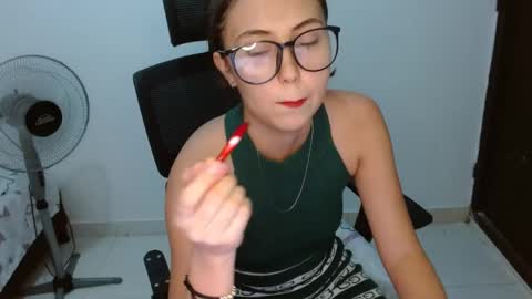 merly_14 online show from June 3, 3:51 am